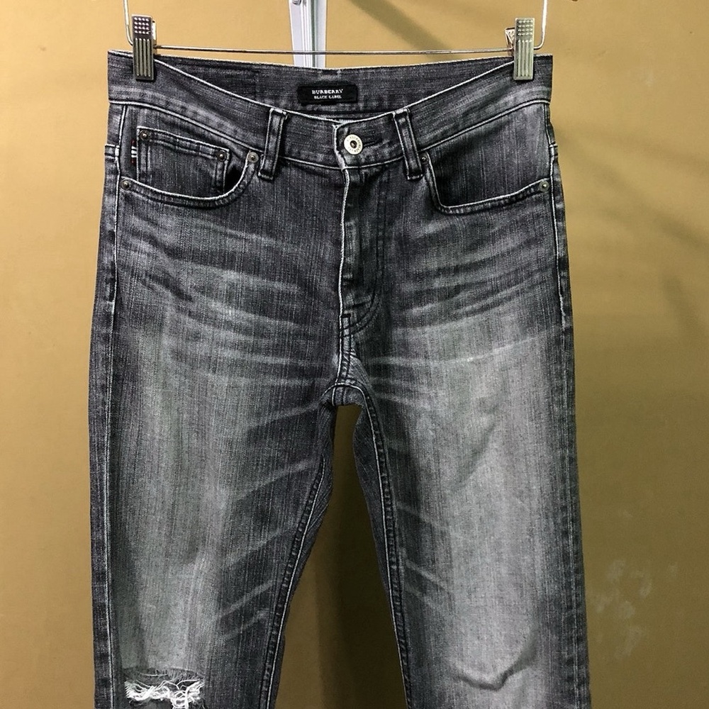 Burberry Black Label Distressed Denim Jeans Size US 30